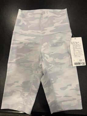 Lulu lemon Wunder Under High-Rise Camo Bike Shorts - Light Gray